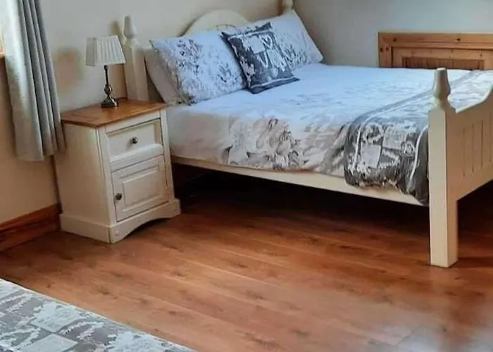 Tranquil Retreat At Ailt Ferienhaus